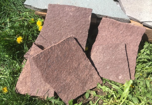 Плитняк лемезит бордовый для цоколя 1,5-2 см купить в Южноуральске