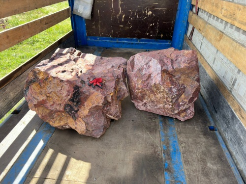 Ландшафтные глыбы красно-фиолетовые 200-1000 килограмм купить в Южноуральске