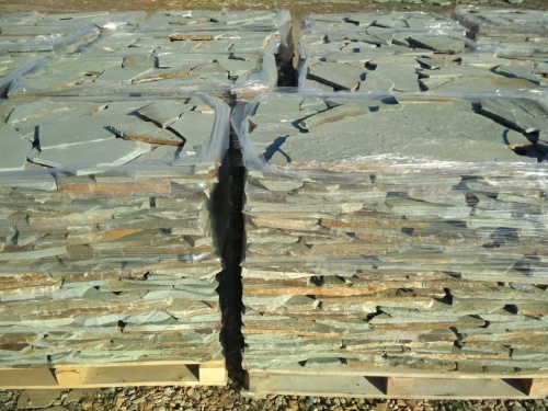 Плитняк златолит зелёный для цоколя, отмостки купить в Южноуральске