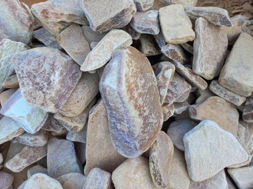 Златолит жёлтый, жёлто-зелёный глыбки и валуны для ланшафтного дизайна купить в Южноуральске