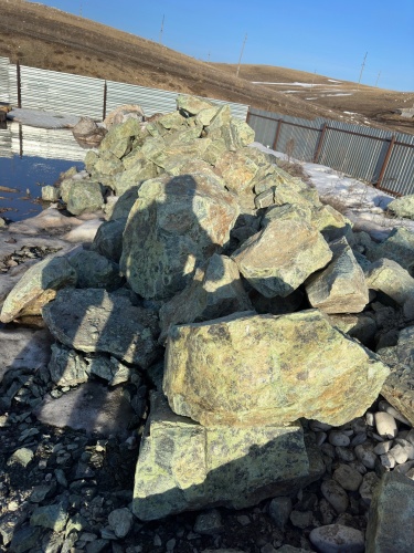 Камни для ландшафтного дизайна зелёные 10-60 килограмм купить в Южноуральске