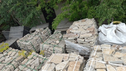 Гранитный плитняк галтованный для парковки купить в Южноуральске