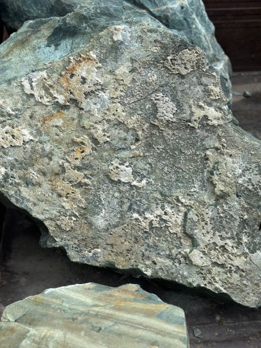 Ландшафтные глыбы зелёные 200-500 килограмм купить в Южноуральске