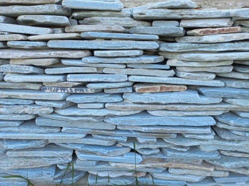 Плитняк златолит зелёный галтованный для цоколя купить в Южноуральске