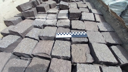 Лемезит колотая брусчатка 10 * 10 см. для парковки купить в Южноуральске
